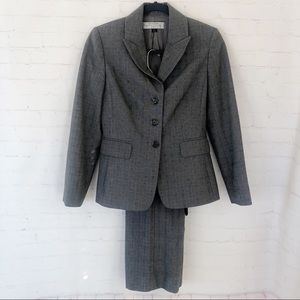 [Tahari] 2 Pc pantsuit and blazer size 2P petite